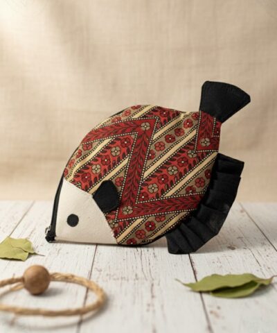 Sustainable fish pouch